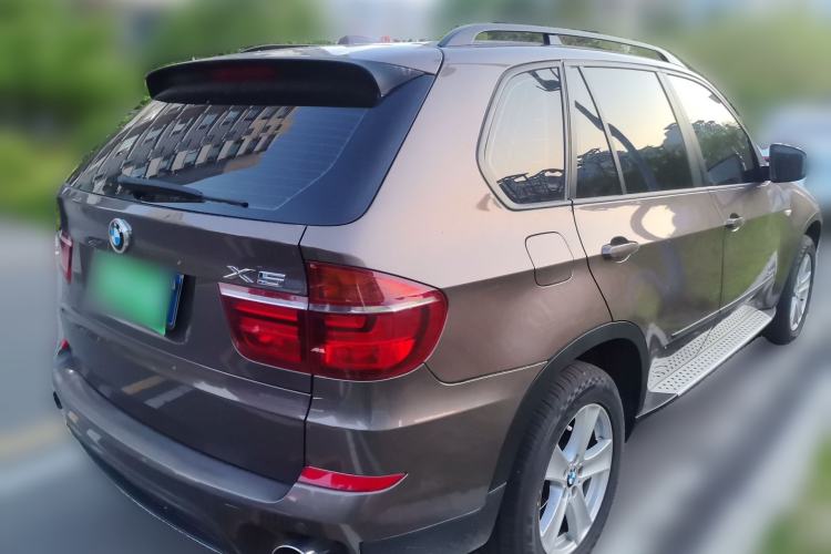 Used BMW X5 2013 xDrive35i Leading Model Rear Right 45 Deg