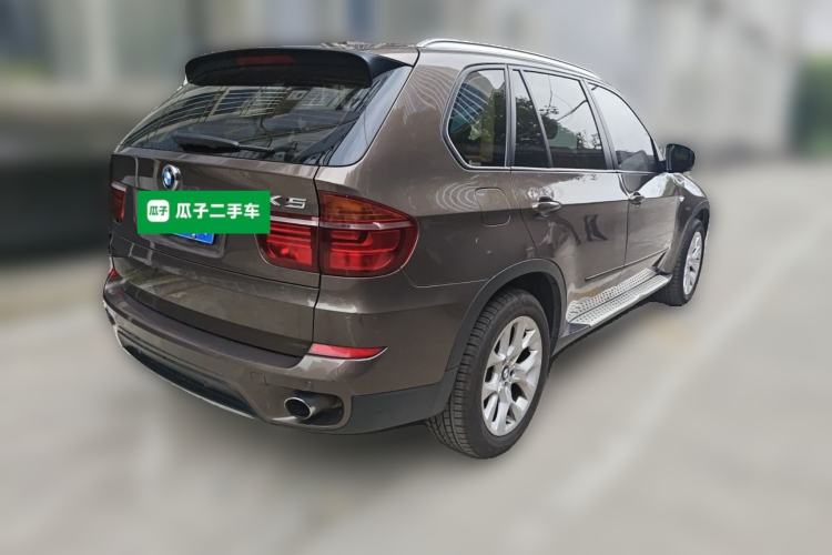 Used BMW X5 2013 xDrive35i Luxury Model Rear Right 45 Deg