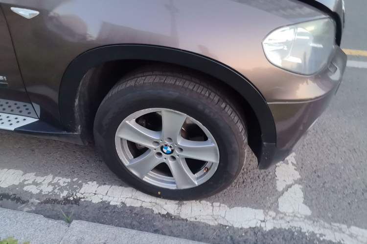 Used BMW X5 2013 xDrive35i Leading Model Right Front Wheel Hub