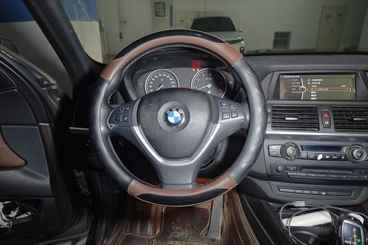 Used BMW X5 2013 xDrive35i Leading Model Steering Wheel