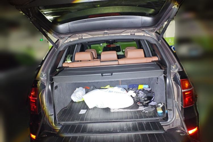 Used BMW X5  Trunk