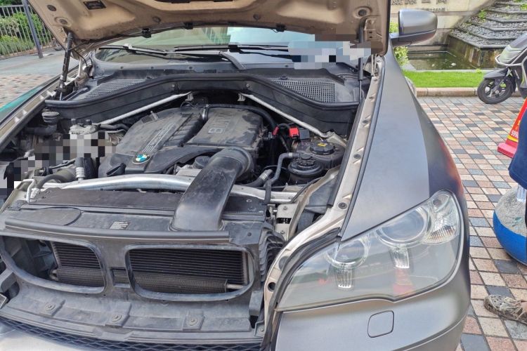 Used BMW X5 2013 xDrive35i Leading Model Engine Bay Left
