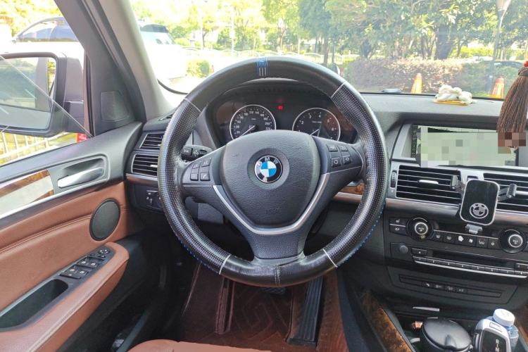 Used BMW X5 2013 xDrive35i Leading Model Steering Wheel