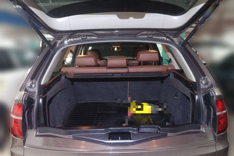 Used BMW X5 2013 xDrive35i U.S. specification Trunk