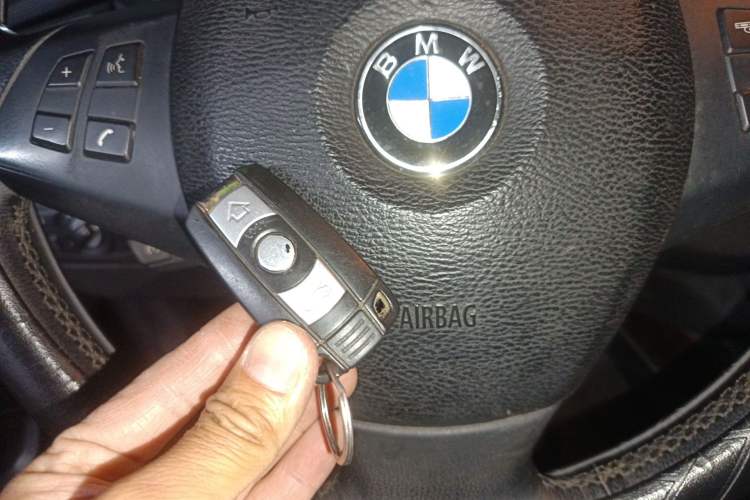 Used BMW X5 2013 xDrive35i U.S. specification Vehicle Key