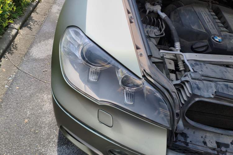 Used BMW X5 2013 xDrive35i Leading Model Engine Bay Right