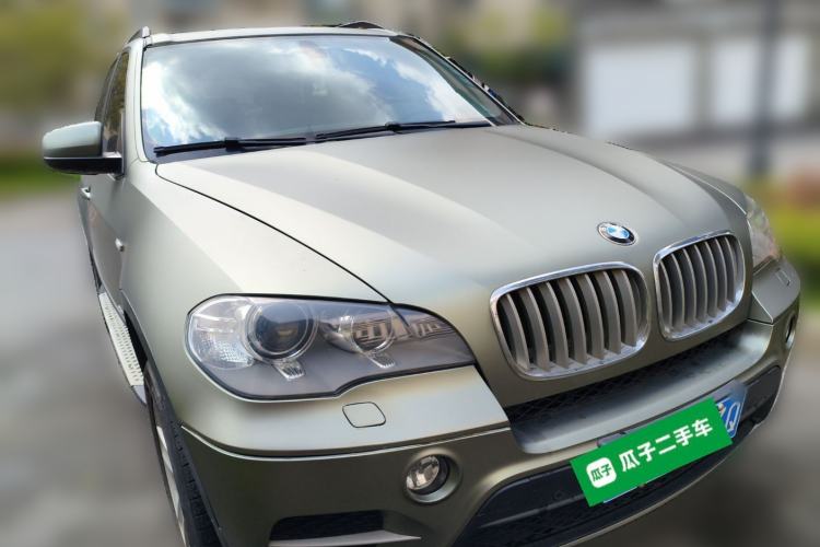 Used BMW X5 2013 xDrive35i Leading Model Front Right 45 Deg