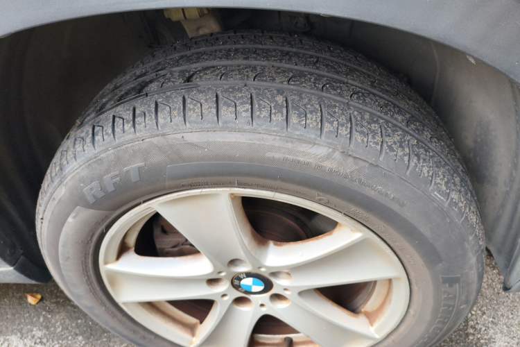 Used BMW X5 2013 xDrive35i Leading Model Right Front Wheel Hub