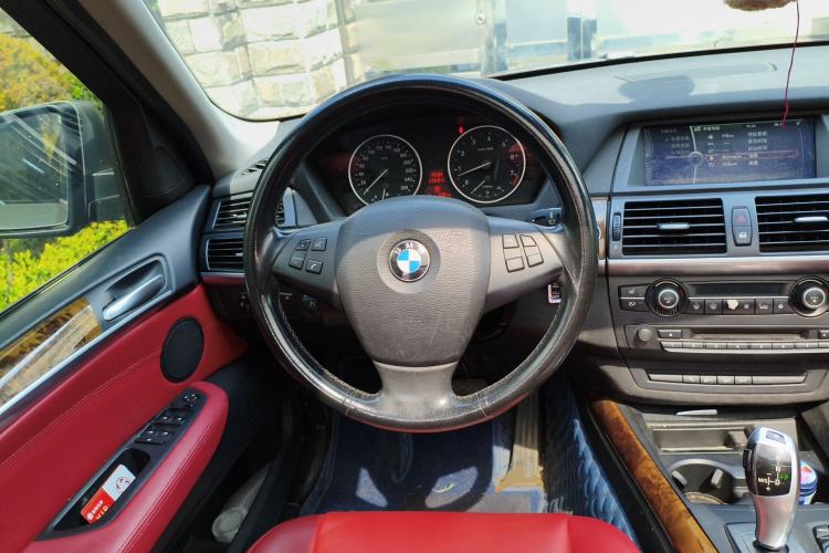 Used BMW X5 2013 xDrive35i Leading Model Steering Wheel