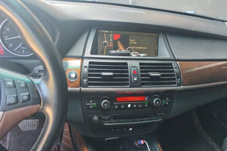 Used BMW X5 2013 xDrive35i Luxury Model Audio And AC Panel