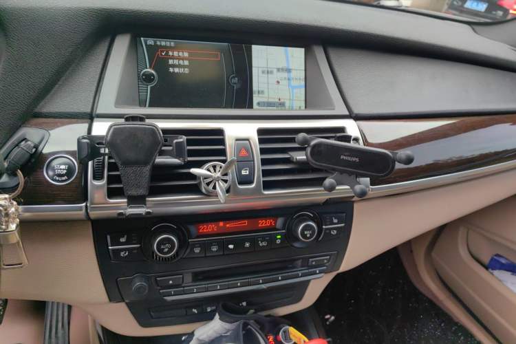 Used BMW X5 2013 xDrive35i Luxury Edition Audio And AC Panel