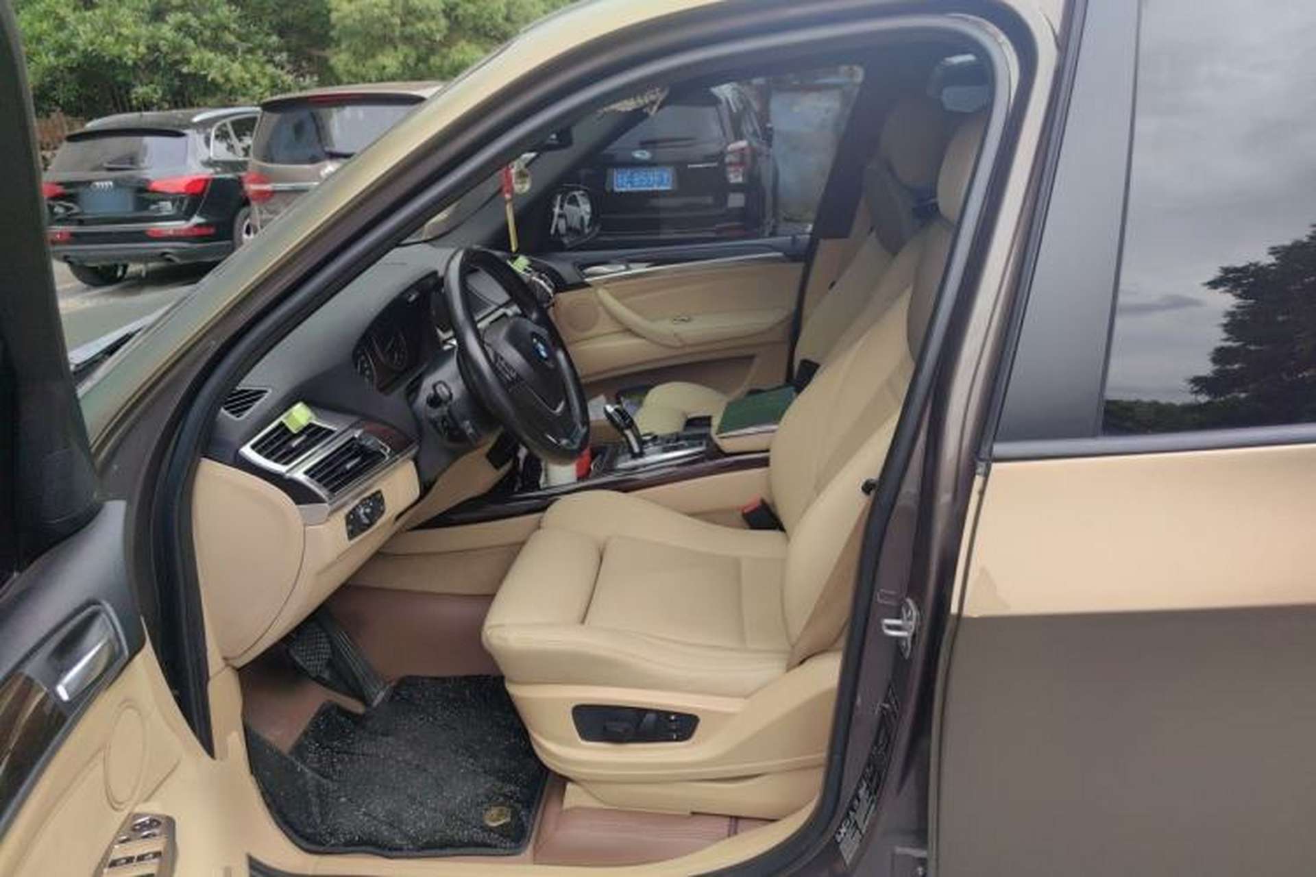 Used BMW X5 2013 xDrive35i Luxury Edition Left Front Seat