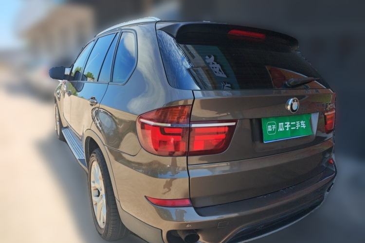 Used BMW X5 2013 xDrive35i Luxury Model Rear Left 45 Deg