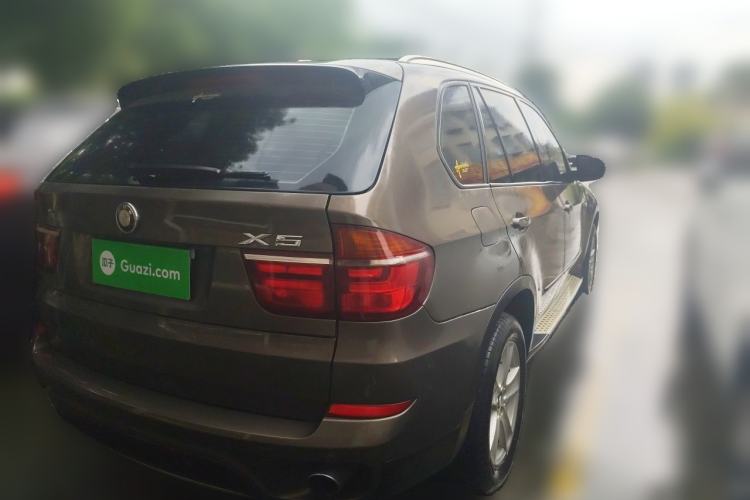 Used BMW X5 2013 xDrive35i Leading Model Rear Right 45 Deg