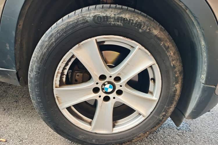 Used BMW X5 2013 xDrive35i Leading Model Right Front Wheel Hub