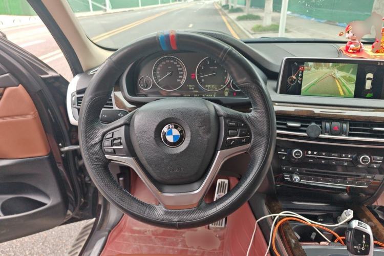 Used BMW X5 2013 xDrive35i Leading Model Steering Wheel