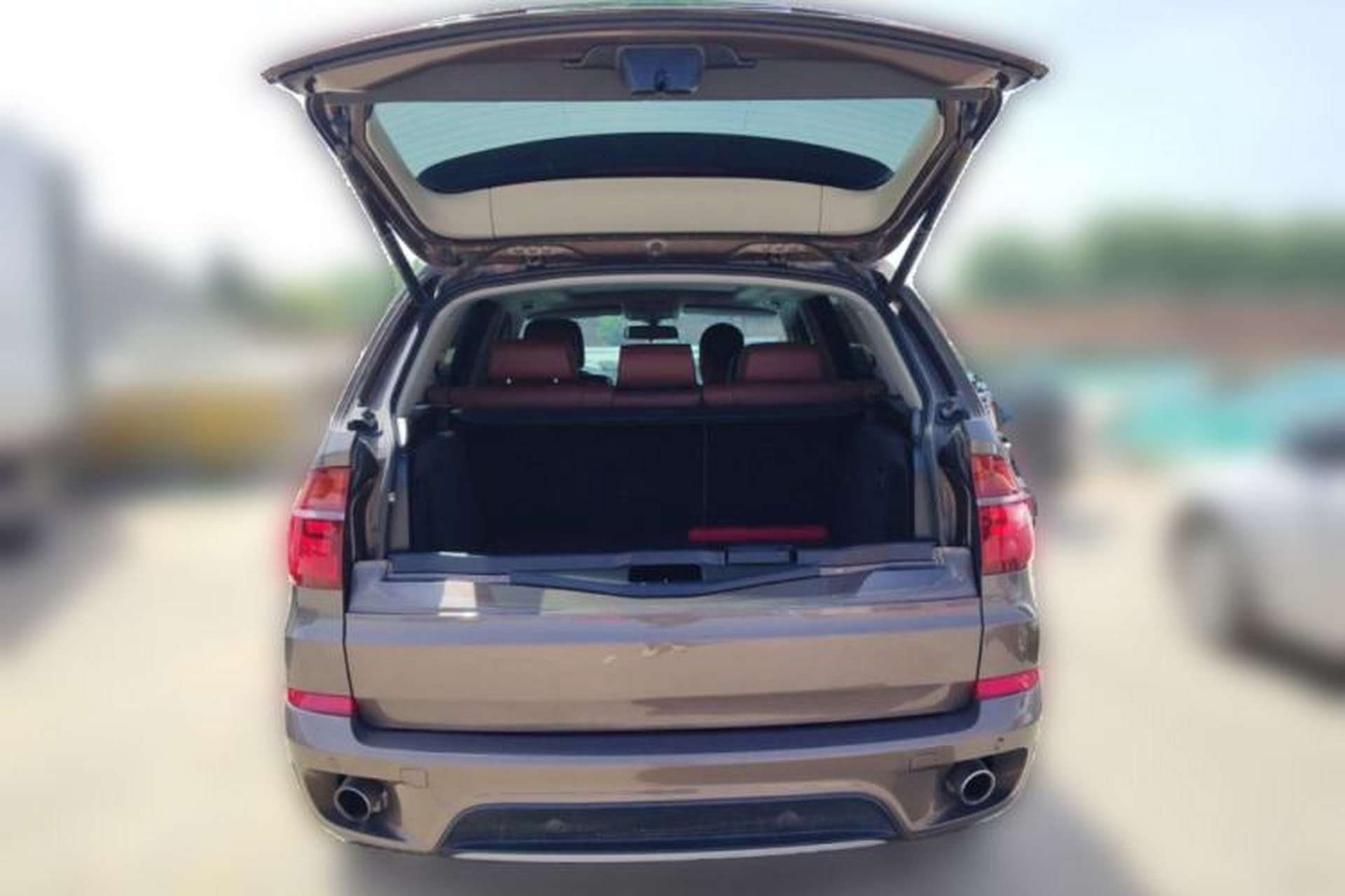 Used BMW X5 2013 xDrive35i Leading Model Trunk