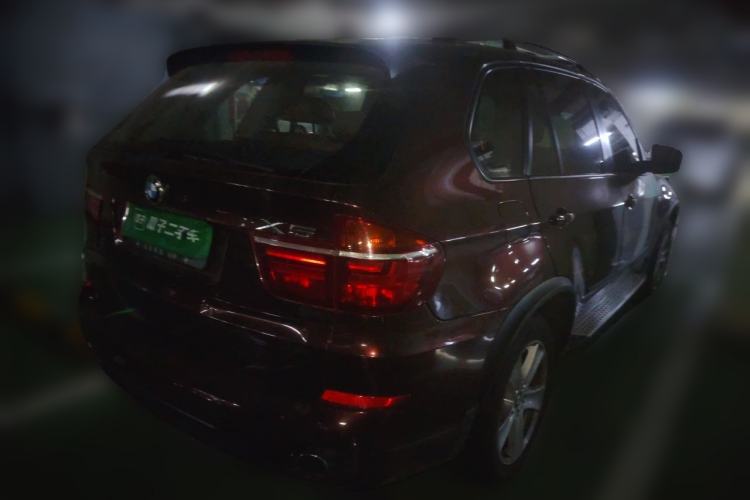 Used BMW X5 2013 xDrive35i Leading Model Rear Right 45 Deg