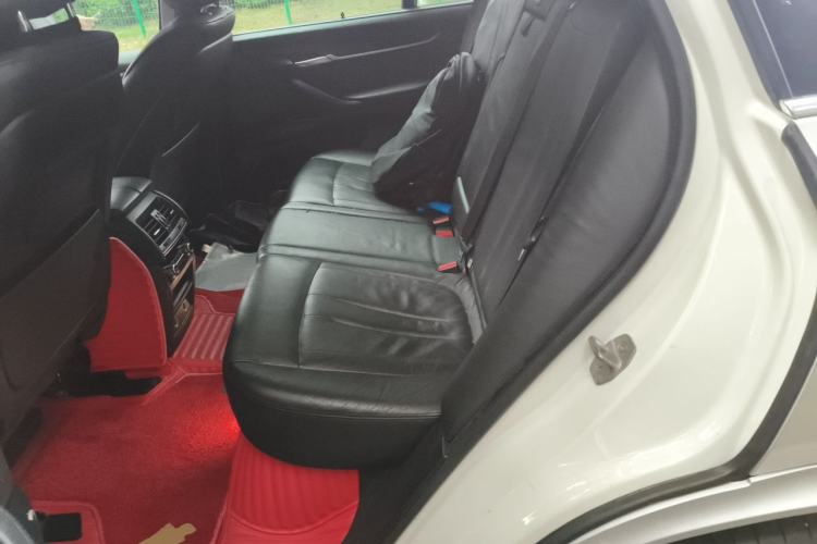 Used BMW X5  Left Rear Seat