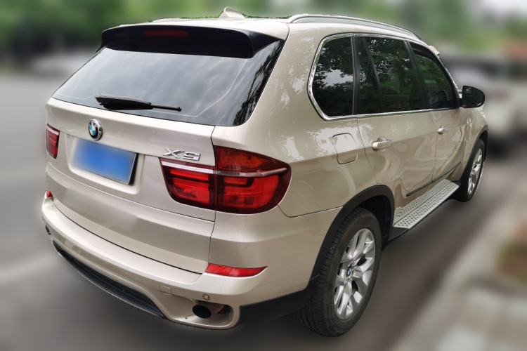 Used BMW X5 2013 xDrive35i Luxury Model Rear Right 45 Deg