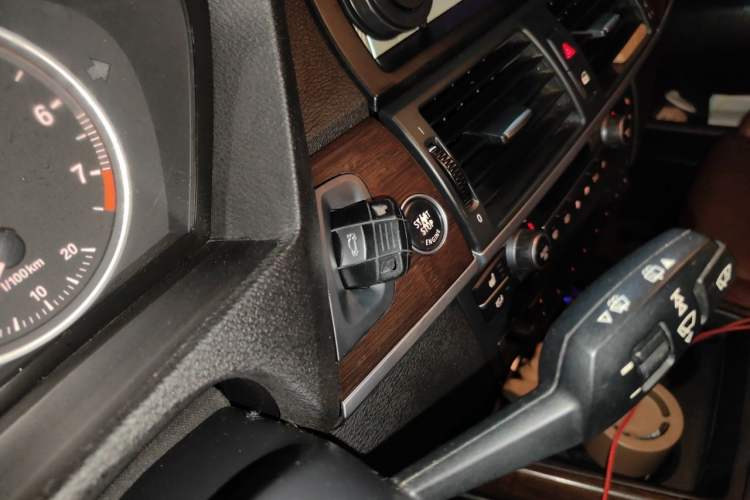 Used BMW X5 2013 xDrive35i Luxury Edition Vehicle Key