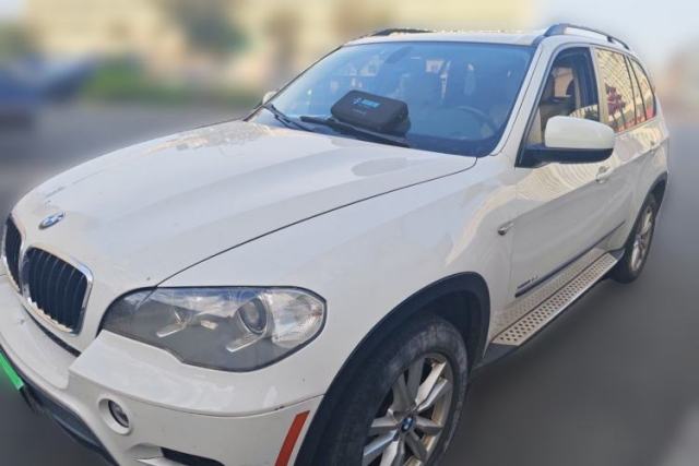 BMW X5 (parallel import) BMW X3, 2013 model, automatic, 3.0T, U.S.-spec, 5 seats مستعملة