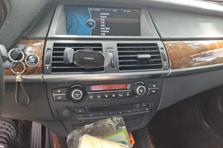 Used BMW X5 2013 xDrive35i Leading Model Audio And AC Panel