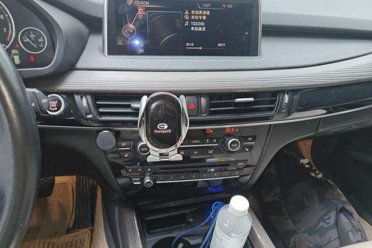 Used BMW X5  Audio And AC Panel