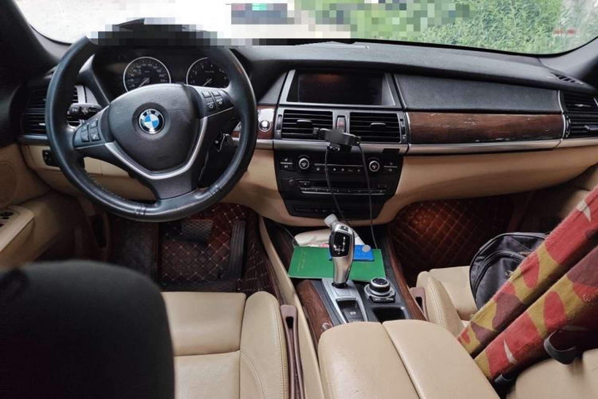 Used BMW X5 2013 xDrive35i Luxury Edition Center Console