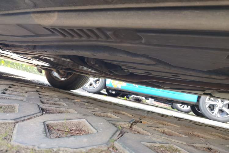 Used BMW X5 2013 xDrive35i U.S. specification Chassis Front Left