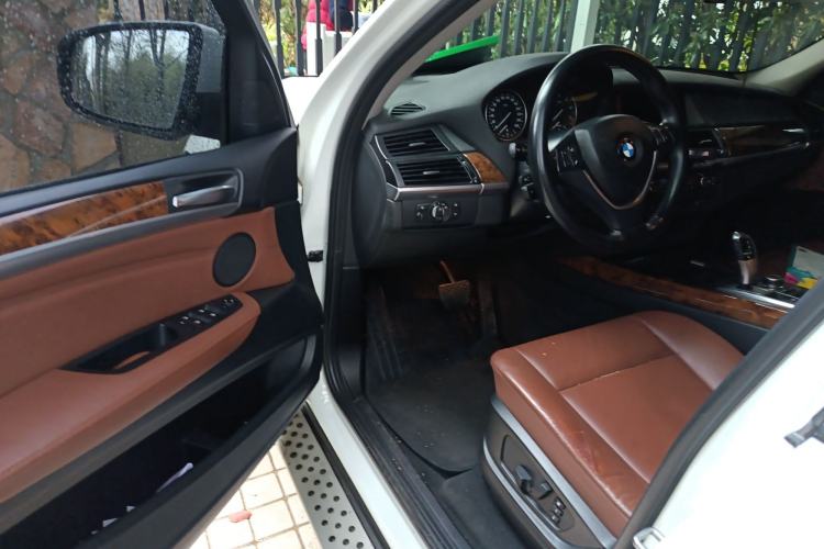 Used BMW X5 2013 xDrive35i Luxury Model Driver Seat