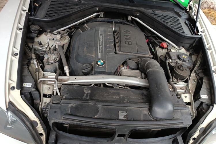 Used BMW X5 2013 xDrive35i Luxury Model Engine Bay