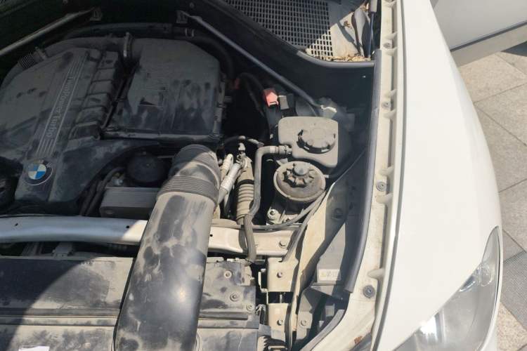 Used BMW X5 2013 xDrive35i Leading Model Engine Bay Left