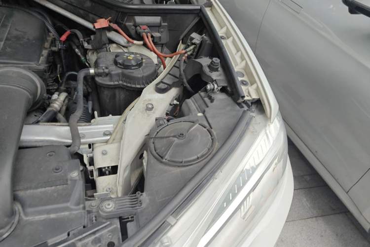 Used BMW X5  Engine Bay Left