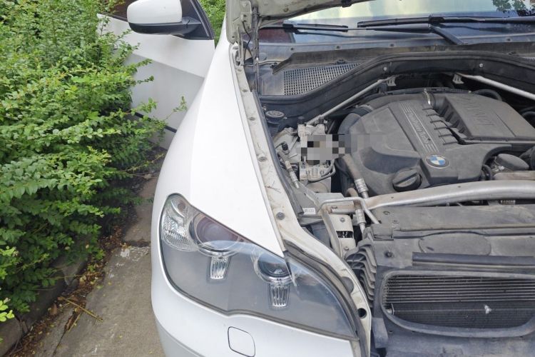 Used BMW X5 2013 xDrive35i Leading Model Engine Bay Right