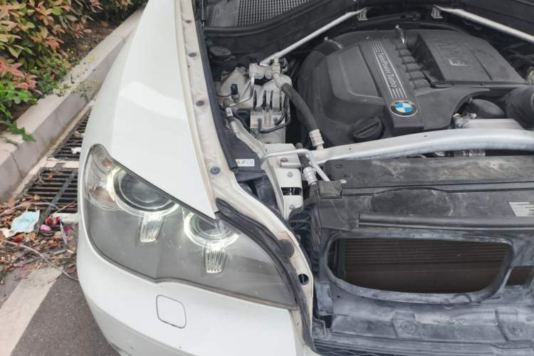 Used BMW X5 2013 xDrive35i Leading Model Engine Bay Right