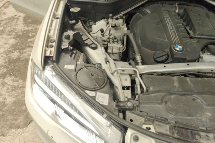 Used BMW X5  Engine Bay Right