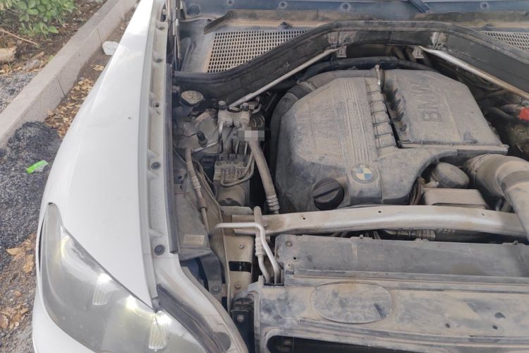 Used BMW X5 2013 xDrive35i Leading Model Engine Bay Right