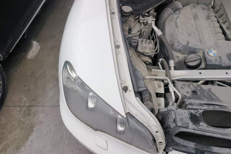 Used BMW X5 2013 xDrive35i Leading Model Engine Bay Right