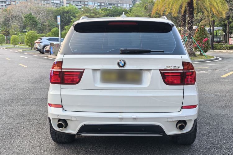 Used BMW X5 2013 xDrive35i Luxury Model Exterior 2
