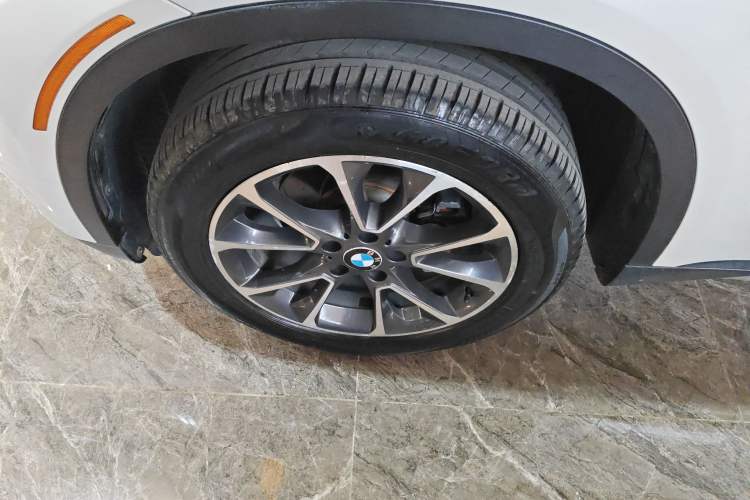 Used BMW X5 2013 xDrive35i U.S. specification Exterior 7