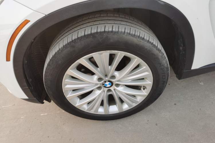 Used BMW X5 2013 xDrive35i U.S. specification Exterior 7