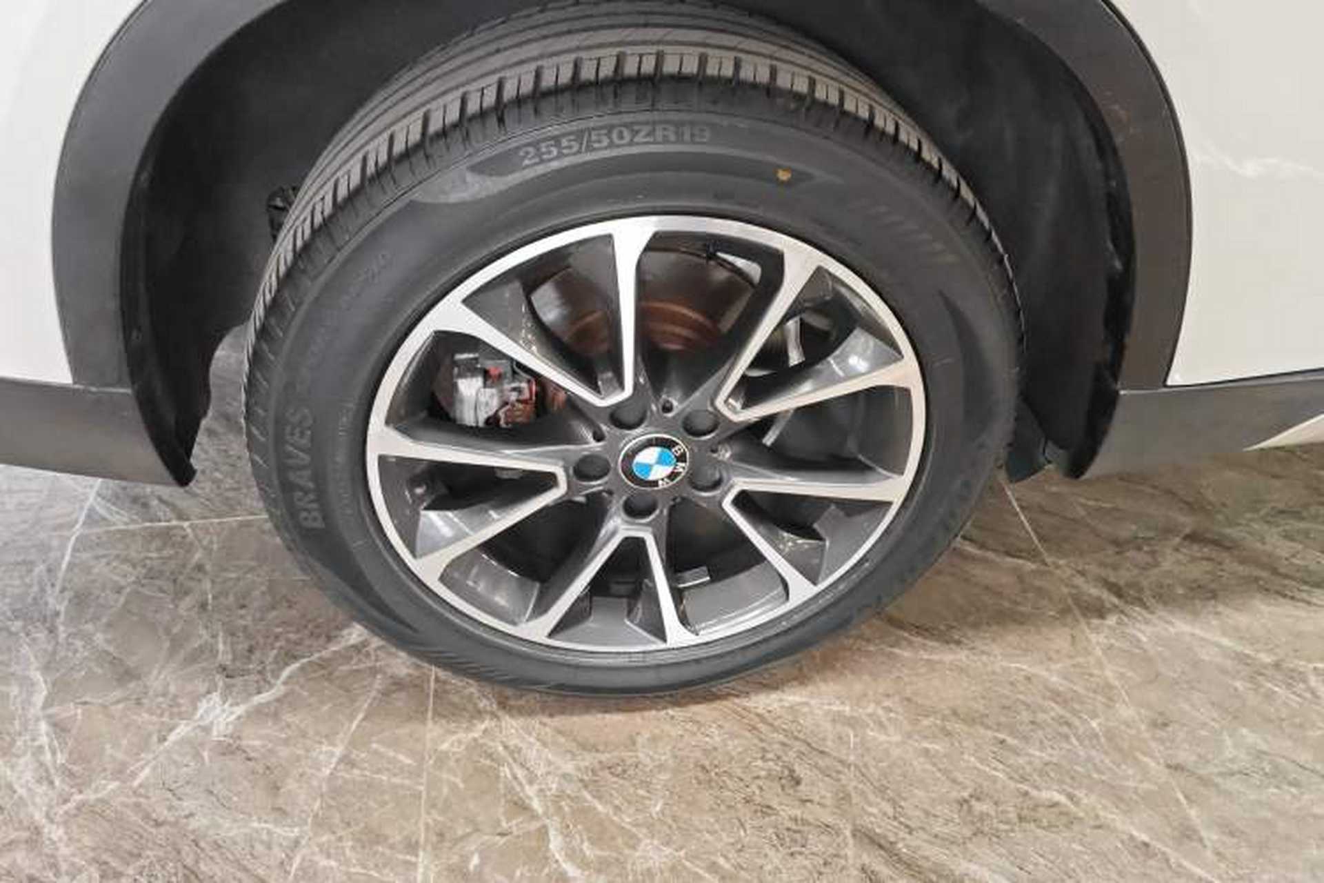 Used BMW X5 2013 xDrive35i U.S. specification Exterior 8