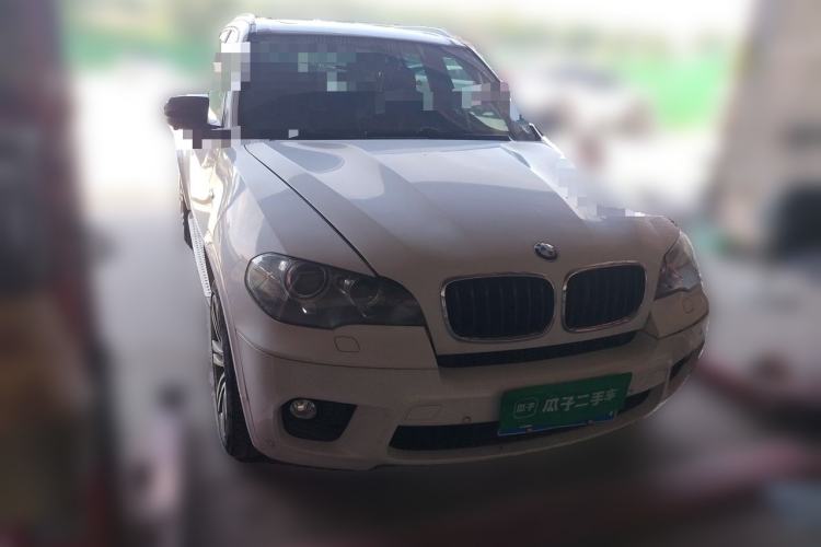 Used BMW X5 2013 xDrive35i Luxury Edition Front Right 45 Deg