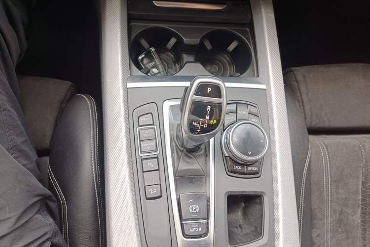 Used BMW X5  Gear Lever