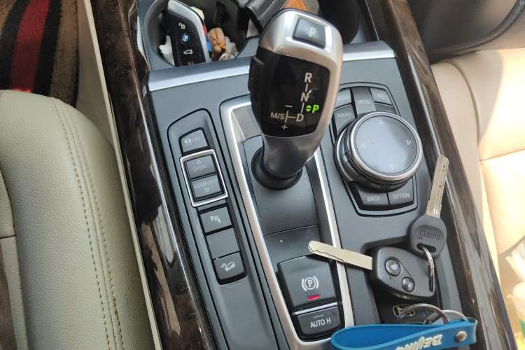 Used BMW X5  Gear Lever