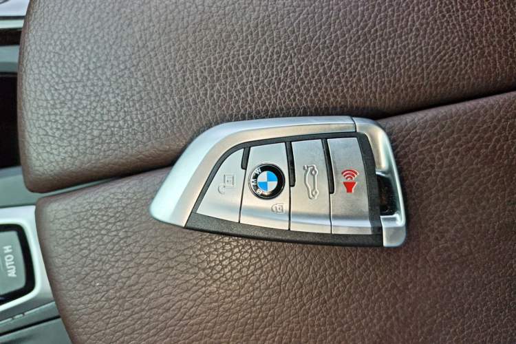 Used BMW X5 2013 xDrive35i U.S. specification Interior 1