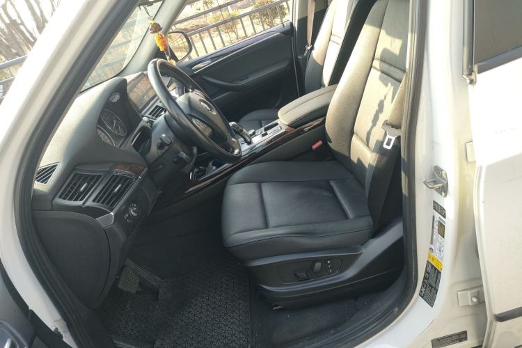 Used BMW X5 2013 xDrive35i U.S. specification Left Front Seat
