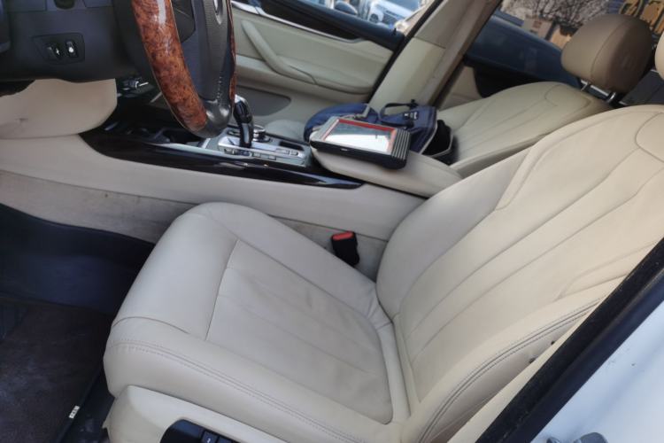 Used BMW X5 2013 xDrive35i U.S. specification Left Front Seat