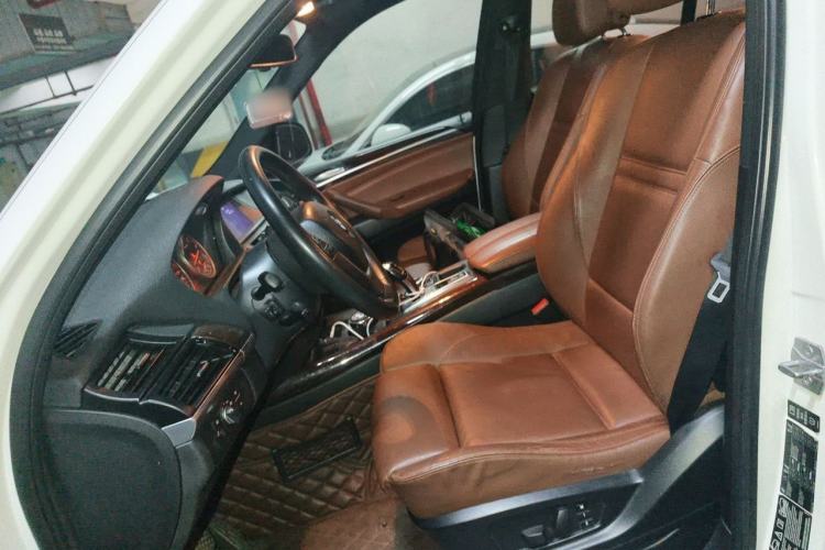 Used BMW X5 2013 xDrive35i Leading Model Left Front Seat